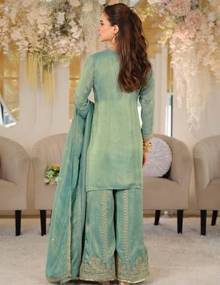 Green silk blend embroidered kurta trouser dupatta set 2