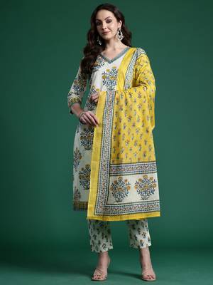 Off white pure cotton printed kurta trouser dupatta set 4