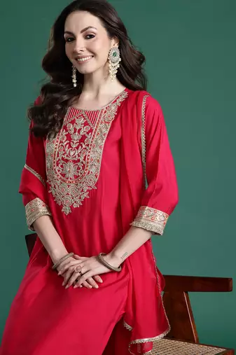 Pink silk blend printed kurta trouser dupatta set