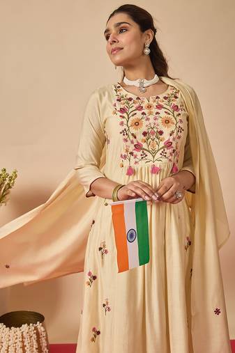 Cream silk blend embroidered kurta trouser dupatta set