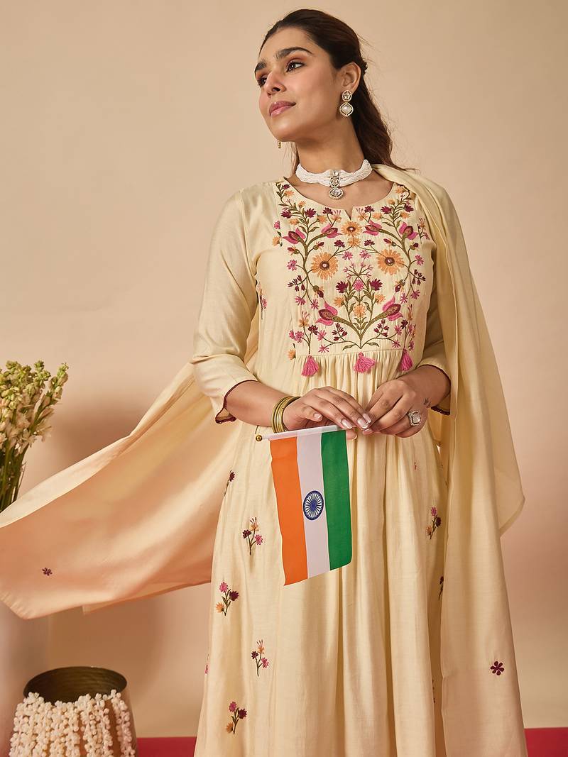 Cream silk blend embroidered kurta trouser dupatta set