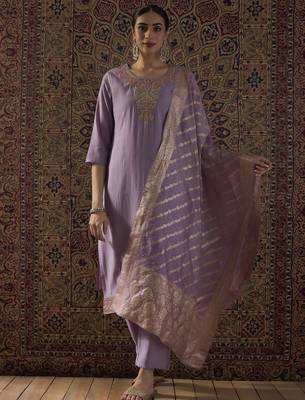 Purple silk blend embroidered kurta trouser dupatta set 4