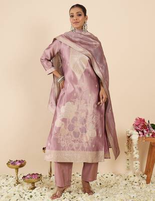 Lavender silk blend printed kurta trouser dupatta set 4