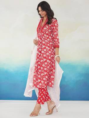 Red pure cotton printed kurta trouser dupatta set 3