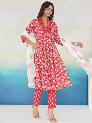 Red pure cotton printed kurta trouser dupatta set 4