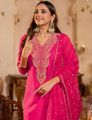 Pink liva embroidered kurta trouser dupatta set 1