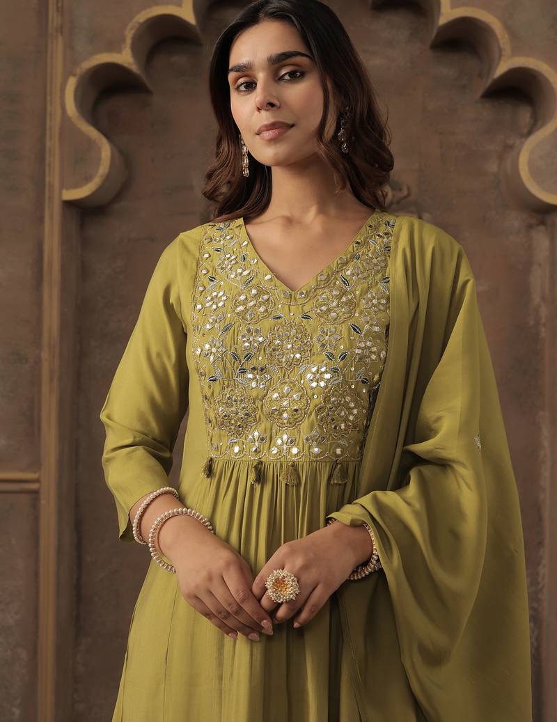 Green silk blend embroidered kurta trouser dupatta set
