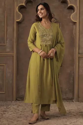 Green silk blend embroidered kurta trouser dupatta set