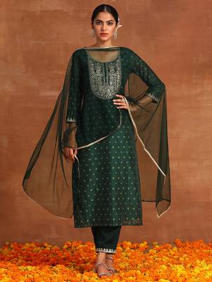Green chanderi silk embroidered kurta trouser dupatta set 1