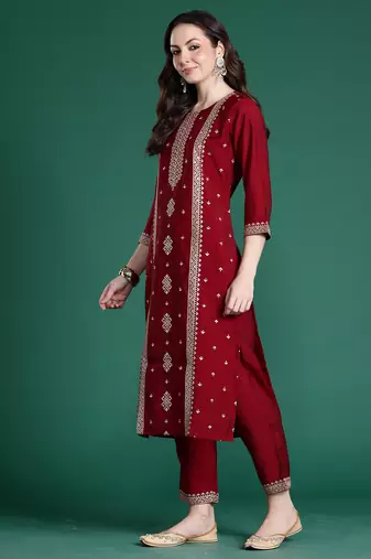Maroon silk blend embroidered kurta trouser dupatta set