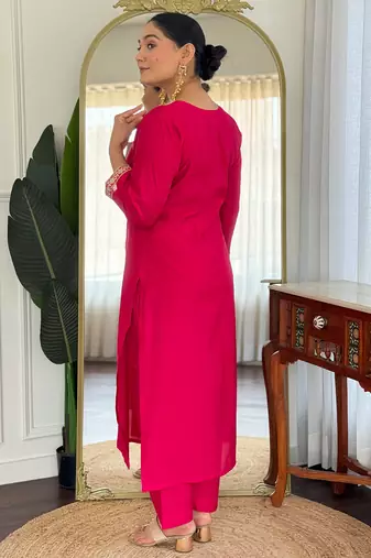Pink silk blend embroidered kurta trouser dupatta set