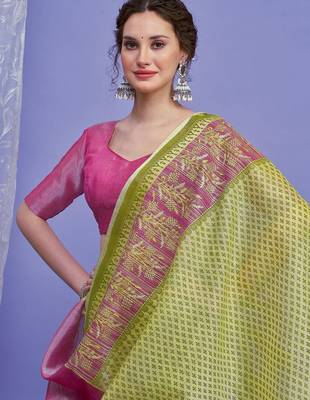 green women ethnic motifs linen blend designer saree 2