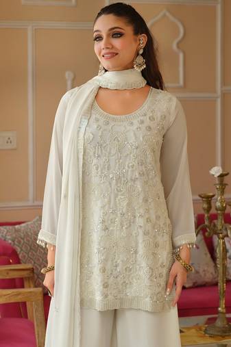 White silk blend embroidered kurta trouser dupatta set