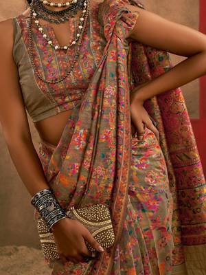 Beige floral silk cotton saree 4