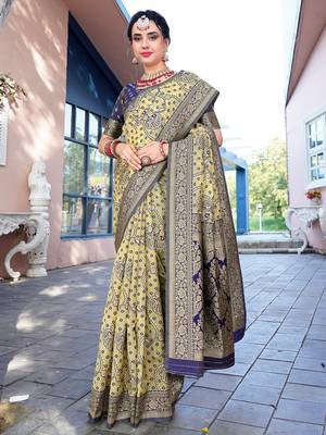 cream & blue ethnic motifs woven design zari organza saree 2