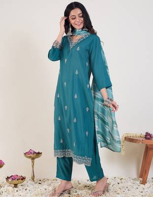 Teal silk blend embroidered kurta trouser dupatta set 3