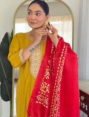 Mustard silk blend embroidered kurta trouser dupatta set 4
