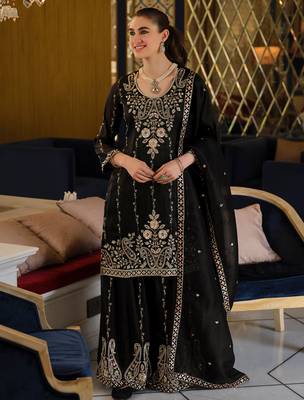 Black silk blend embroidered kurta trouser dupatta set 4