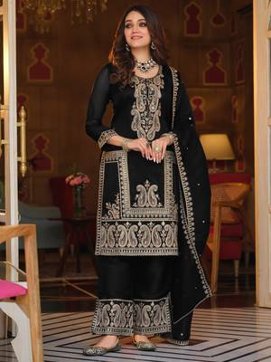Black silk blend embroidered kurta trouser dupatta set 1