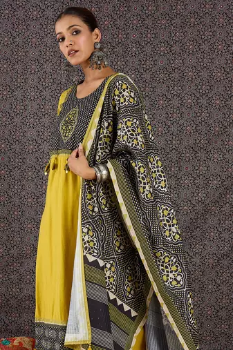 Green pure cotton printed kurta trouser dupatta set