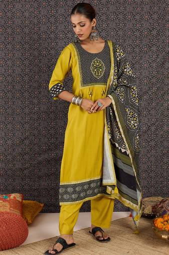 Green pure cotton printed kurta trouser dupatta set