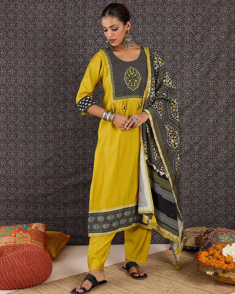 Green pure cotton printed kurta trouser dupatta set