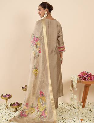 Beige silk embroidered kurta trouser dupatta set 3