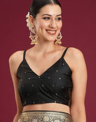 Black black woven design zari silk blend banarasi saree with unstiched blouse 5