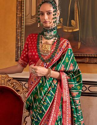 Green ethnic motifs zari patola saree 3