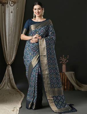 Navy blue navy blue ethnic woven design traditional wear saree 1