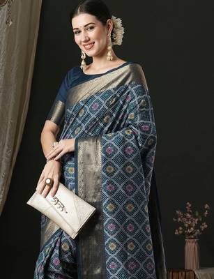 Navy blue navy blue ethnic woven design traditional wear saree 4