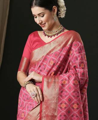 Pink ethnic motifs printed zari patola saree 4