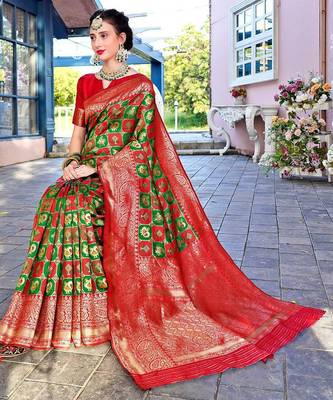green ethnic motifs woven design zari detailed kanjeevaram saree 3
