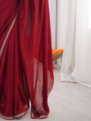 Maroon embroidered silk blend saree 5