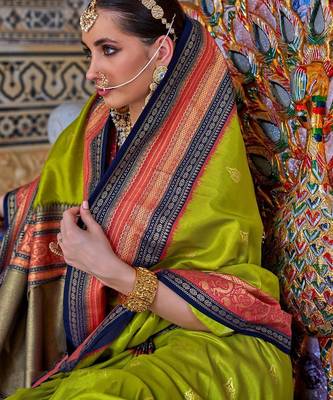 Green ethnic motifs zari sungudi saree 2