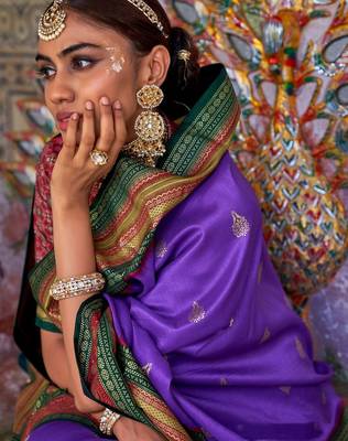 Violet ethnic motifs printed zari sungudi saree 3