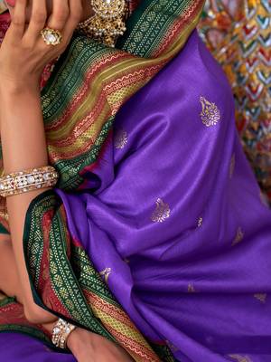 Violet ethnic motifs printed zari sungudi saree 4