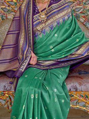 Teal ethnic motifs printed zari sungudi saree 4