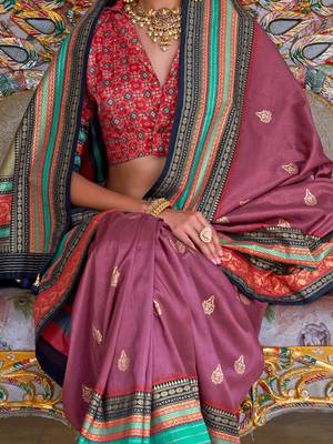 Burgundy ethnic motifs sungudi saree 4