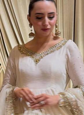 White silk blend embroidered flared gown set 3