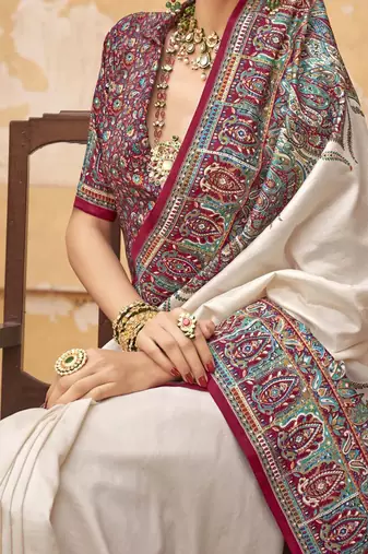 Cream ethnic motifs silk blend banarasi saree