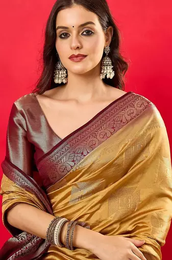 cream woven design zari banarasi saree