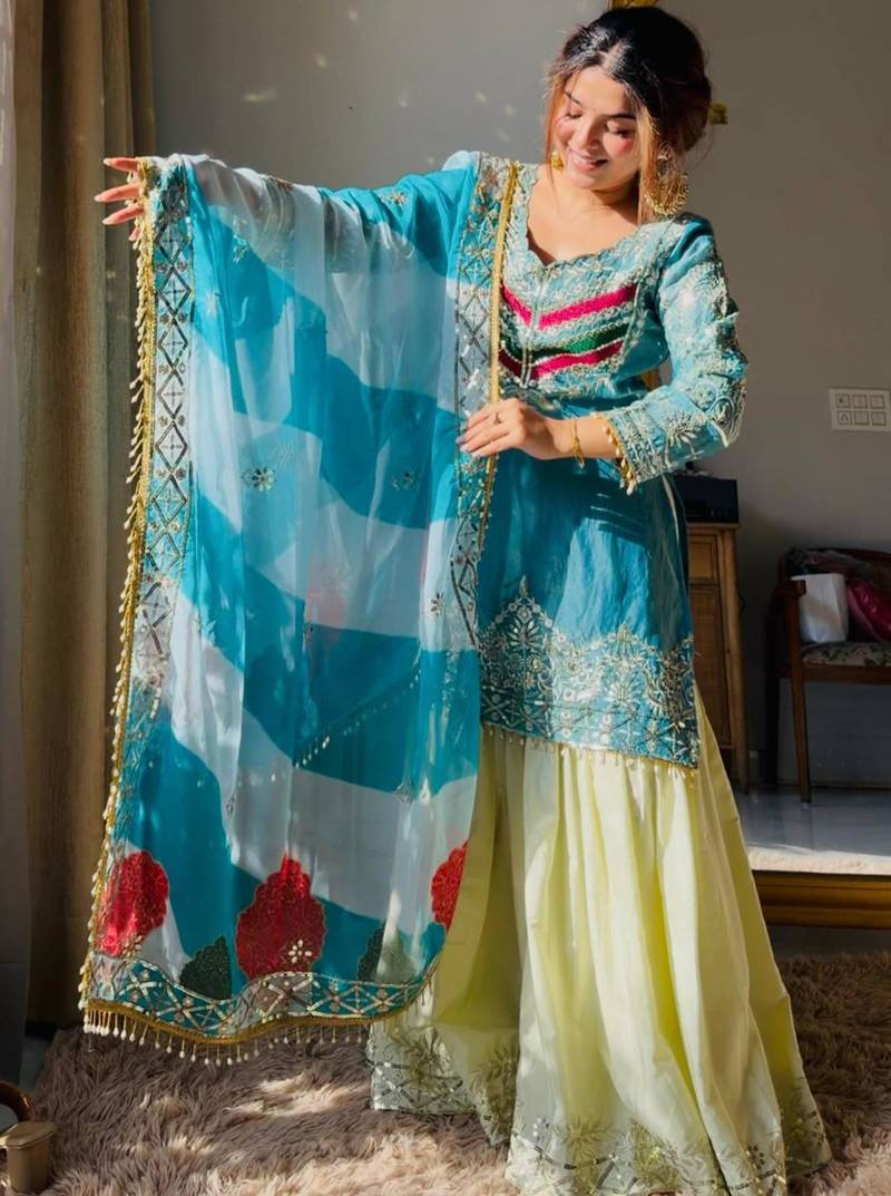 Sky-blue silk blend embroidered palazzo set