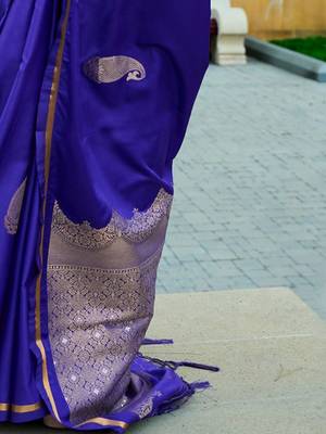 purple woven design zari banarasi saree 5