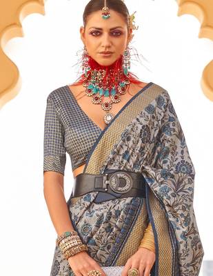 Navy blue floral woven design saree 3