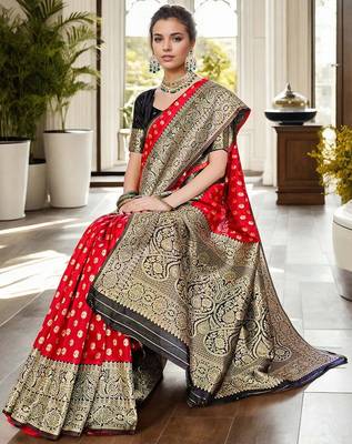 Red woven design zari silk blend banarasi saree 3