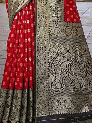 Red woven design zari silk blend banarasi saree 5