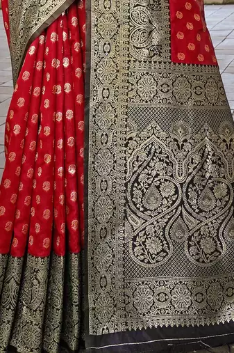 Red woven design zari silk blend banarasi saree