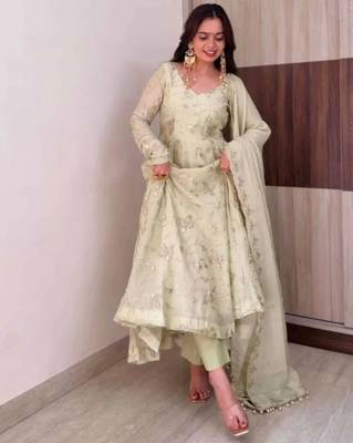 Cream silk blend embroidered flared gown set 2