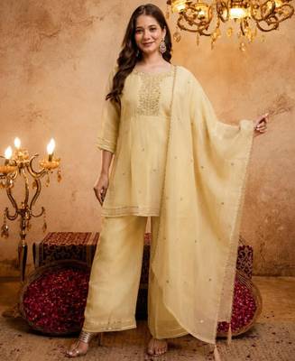 Yellow silk blend embroidered farshi salwar set 4